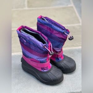 New without box girls Columbia winter boots size 3
